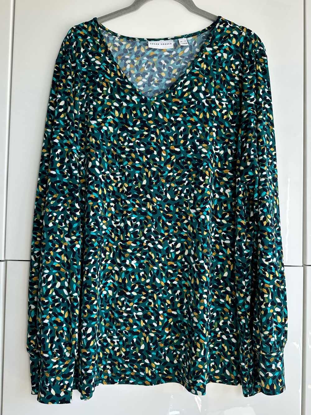 Susan Graver Liquid Knit Green Blouse V Neck Long Sleeve Multicolor Print XL